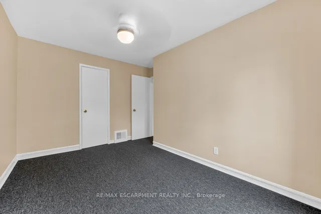 Additional image 15 of 34 SUMACH St