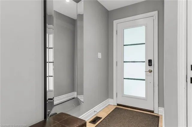 Additional image 4 of 65 Memorial Ave