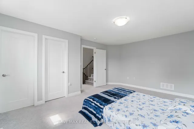 Additional image 24 of 126 Laguna Village Cres