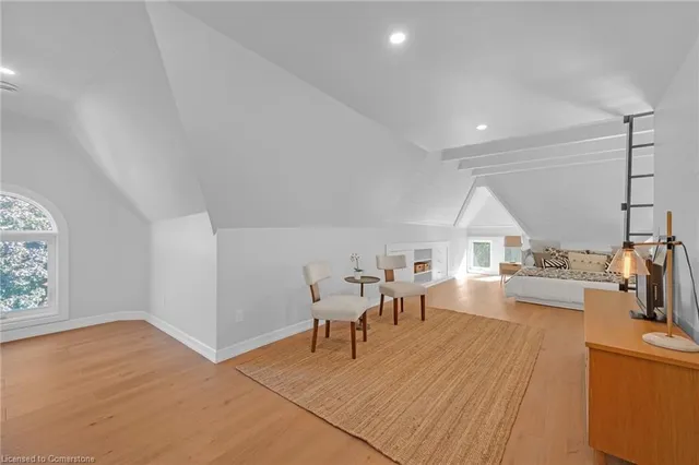 Additional image 34 of 114 Aberdeen Ave