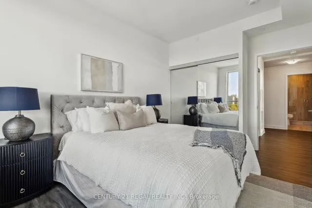 Additional image 25 of 2007 James St Unit 1106