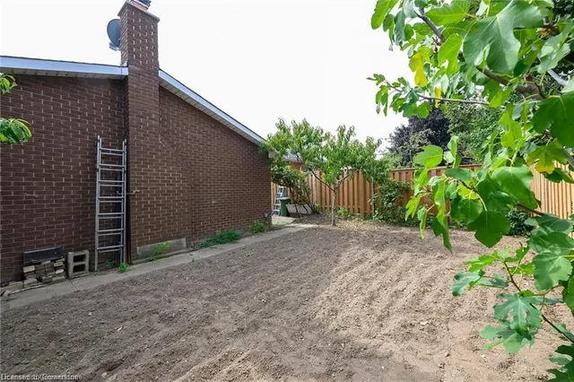 Additional image 32 of 48 Crawford Dr