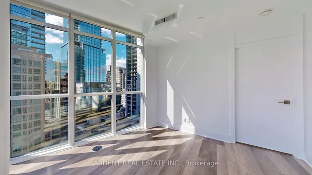 Additional image 12 of 32 Davenport Rd Unit 1107