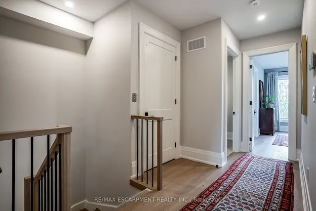 Additional image 30 of 11 Church St