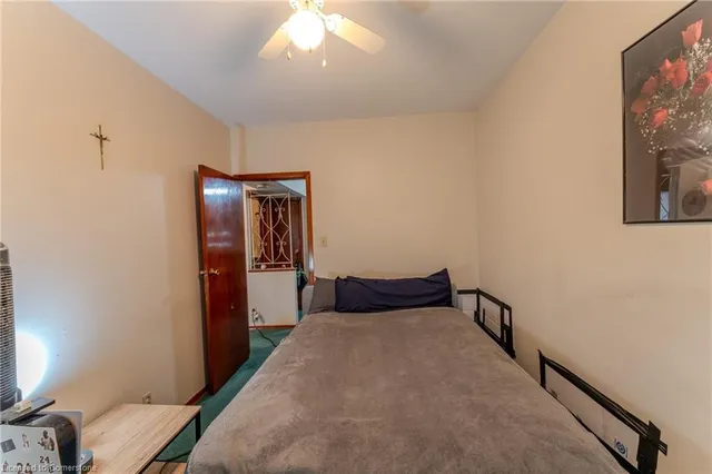 Additional image 13 of 33 Clyde St