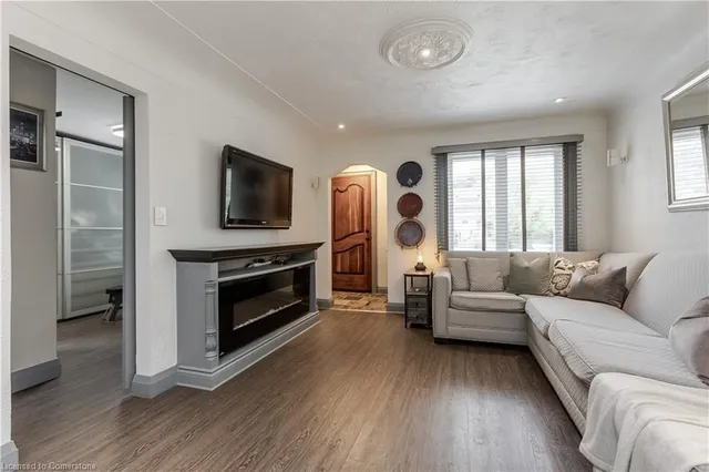 Additional image 12 of 1041 Plains View Ave