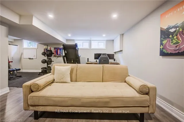 Additional image 38 of 2132 MAPLEWOOD Dr