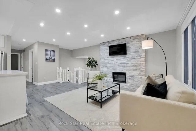 Additional image 12 of 75 Queen Victoria Dr