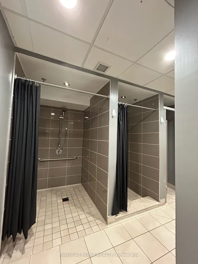 Additional image 22 of 38 Joe Shuster Way Unit 318