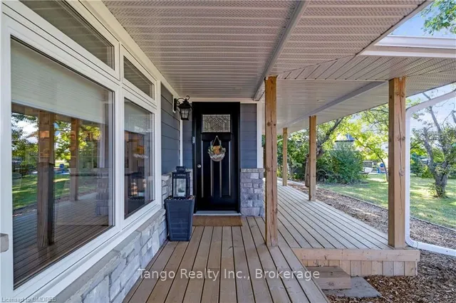 Additional image 31 of 6739 FIFTH Line