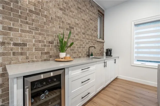 Additional image 21 of 12 Cowper Crt