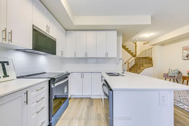 Additional image 15 of 1577 Rose Way Unit 105