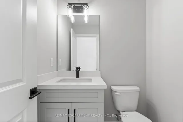 Additional image 15 of 34 Hampshire Pl