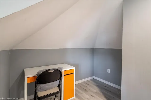 Additional image 16 of 55 Allan Ave