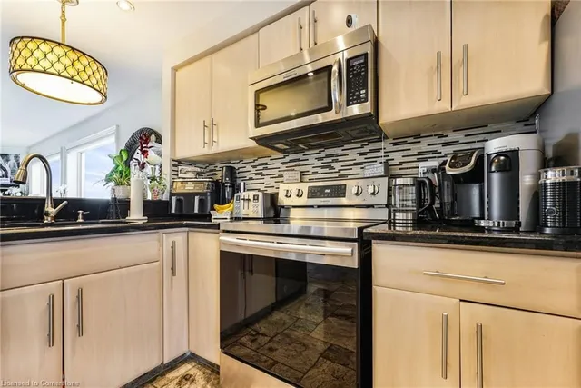 Additional image 14 of 491-493 Dewitt Rd