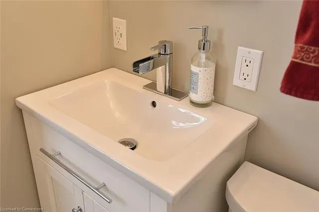 Additional image 22 of 47 East 35th St