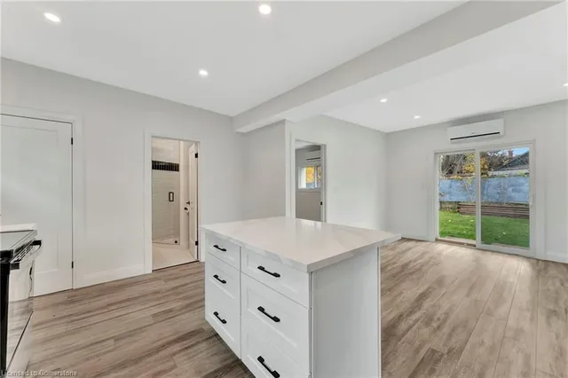 Additional image 12 of 306 Paling Ave