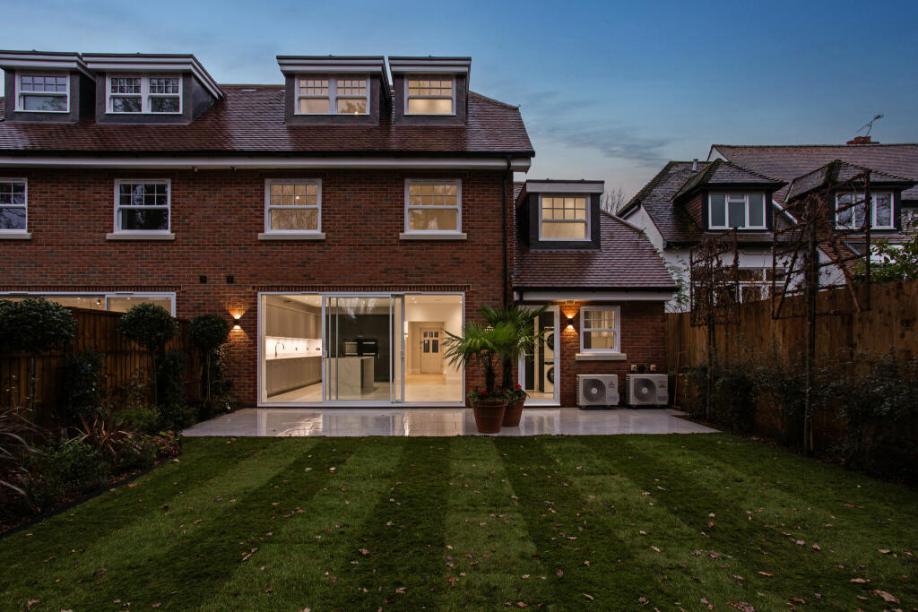 Additional image 12 of Moreton End Lane, Harpenden, AL5