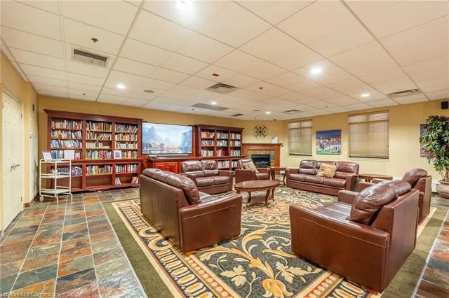 Additional image 38 of 399 Elizabeth St Unit 611