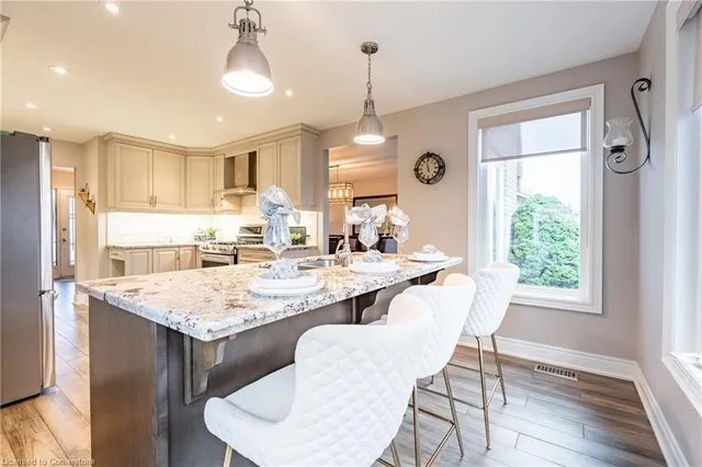 Additional image 14 of 22 Cresthaven Dr