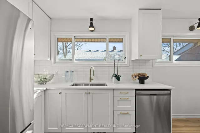 Additional image 14 of 20 Burfield Ave