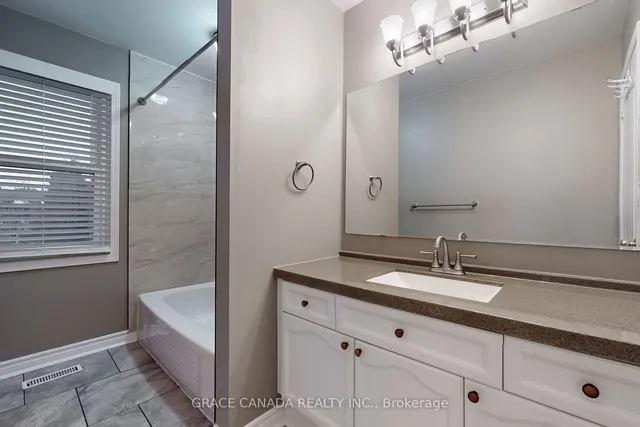 Additional image 31 of 2200 Irving St