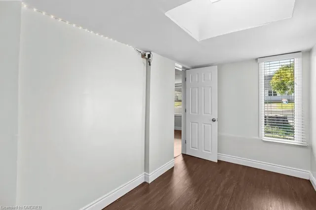 Additional image 17 of 937 Garth St