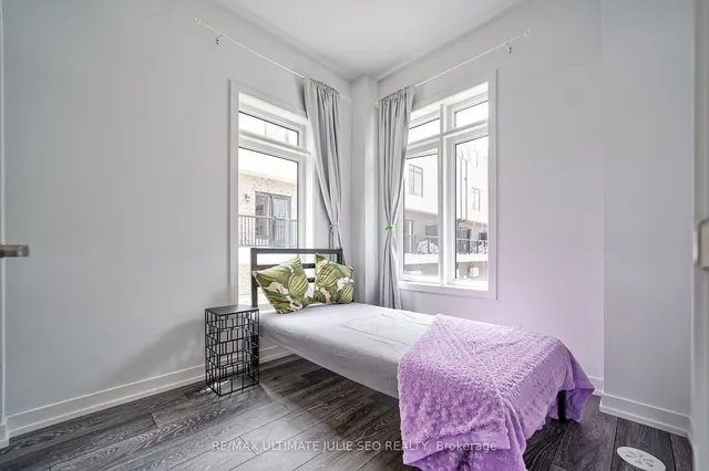 Additional image 18 of 27 SPRUCE PINES Cres