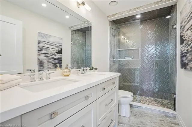 Additional image 35 of 2750 King St Unit 806