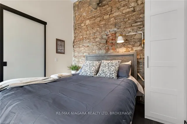 Additional image 9 of 121 KING St Unit 204