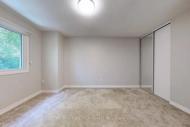 Additional image 17 of 5411 Lakeshore Rd Unit 2