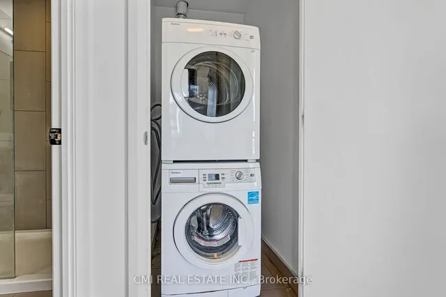 Additional image 22 of 36 Park Lawn Rd Unit 2209