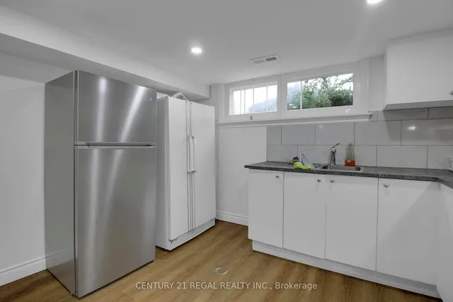 Additional image 29 of 63 Poynter Dr