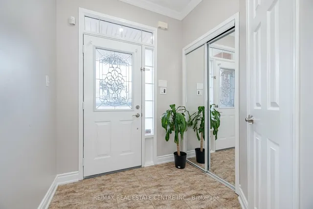 Additional image 3 of 1016 Mccuaig Dr