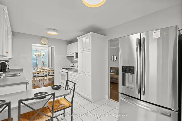 Additional image 13 of 38 BRETT Crt