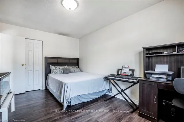 Additional image 17 of 24 Bow Valley Dr