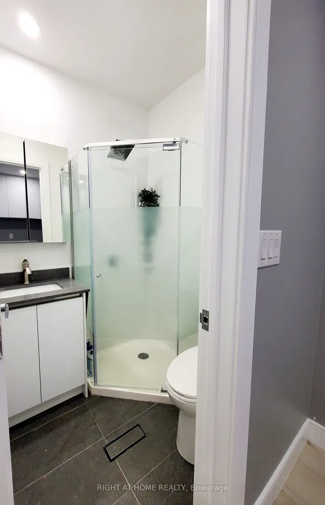 Additional image 18 of 53 Regent Rd