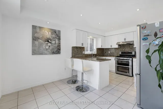 Additional image 20 of 2911 Addison St