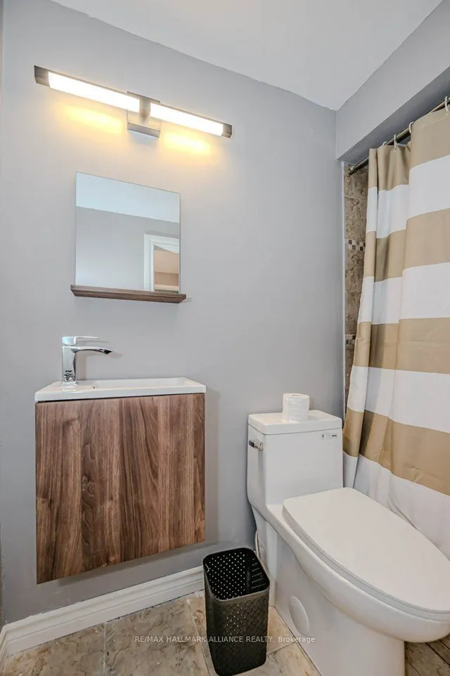 Additional image 19 of 2228 Upper Middle Rd Unit 3