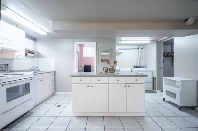 Additional image 35 of 10 Salmond Crt