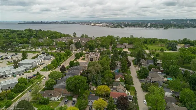 Additional image 4 of 1041 Plains View Ave