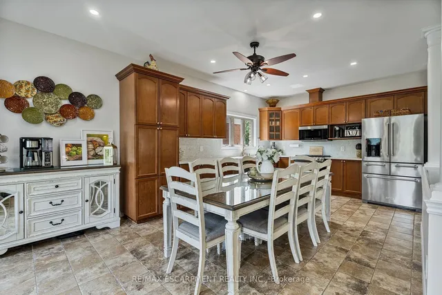 Additional image 10 of 575 STONEHENGE Dr