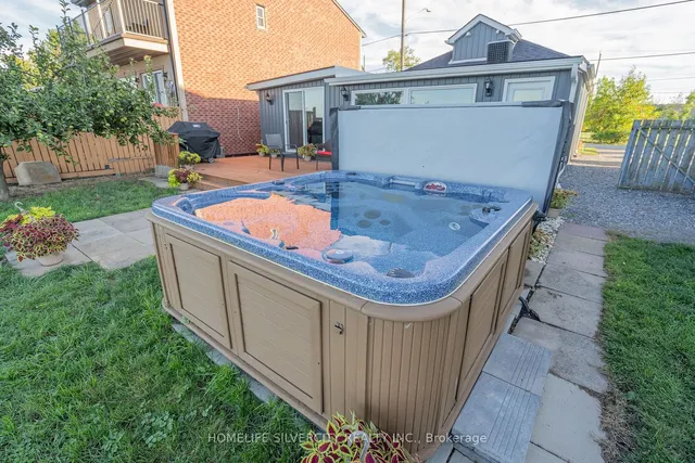 Additional image 10 of 24 Trillium Ave