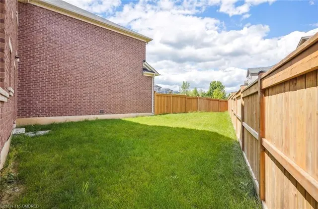 Additional image 38 of 8 Slater Mill Place