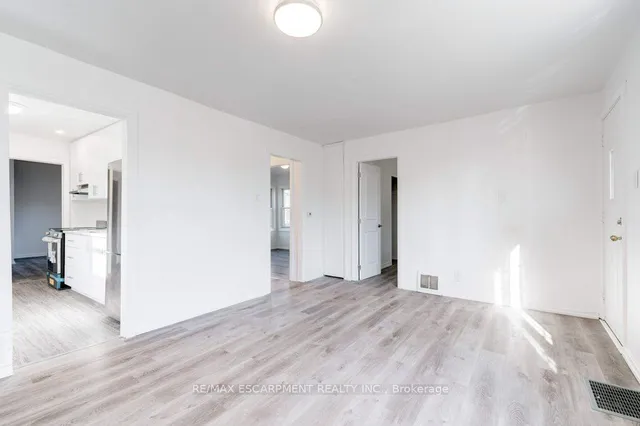 Additional image 6 of 453 Paling Ave