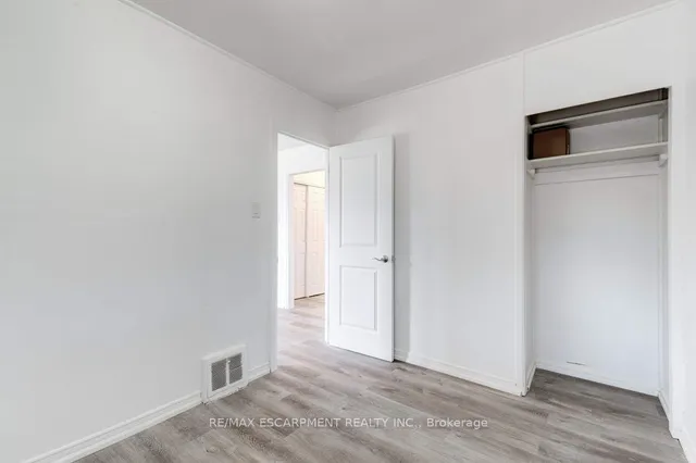 Additional image 12 of 453 Paling Ave