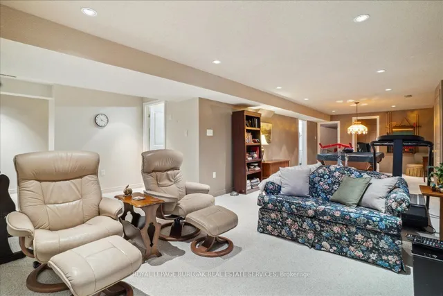 Additional image 18 of 515 North Service Rd Unit 27