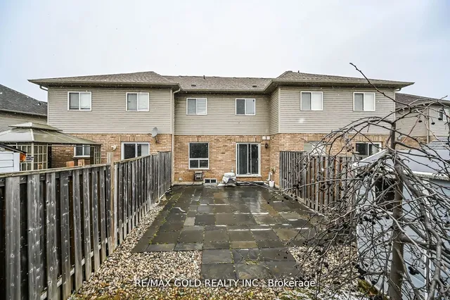 Additional image 38 of 56 Meadow Wood Cres