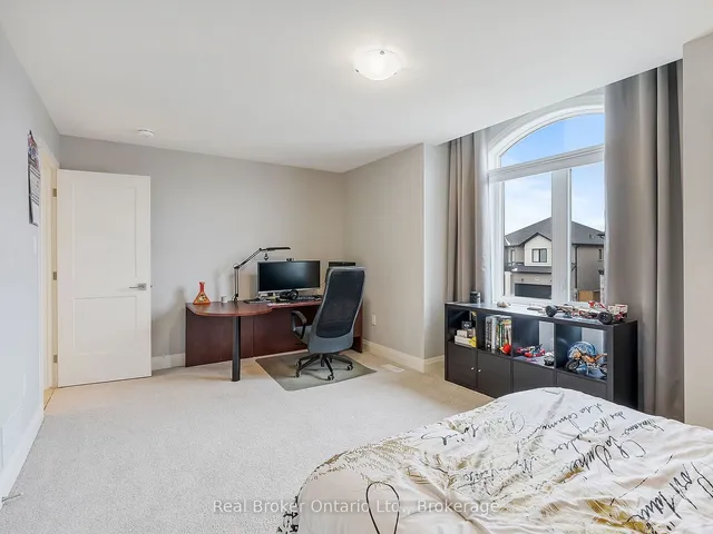 Additional image 25 of 395 Klein Circ