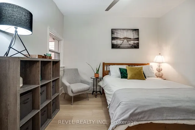 Additional image 28 of 44 Steven St